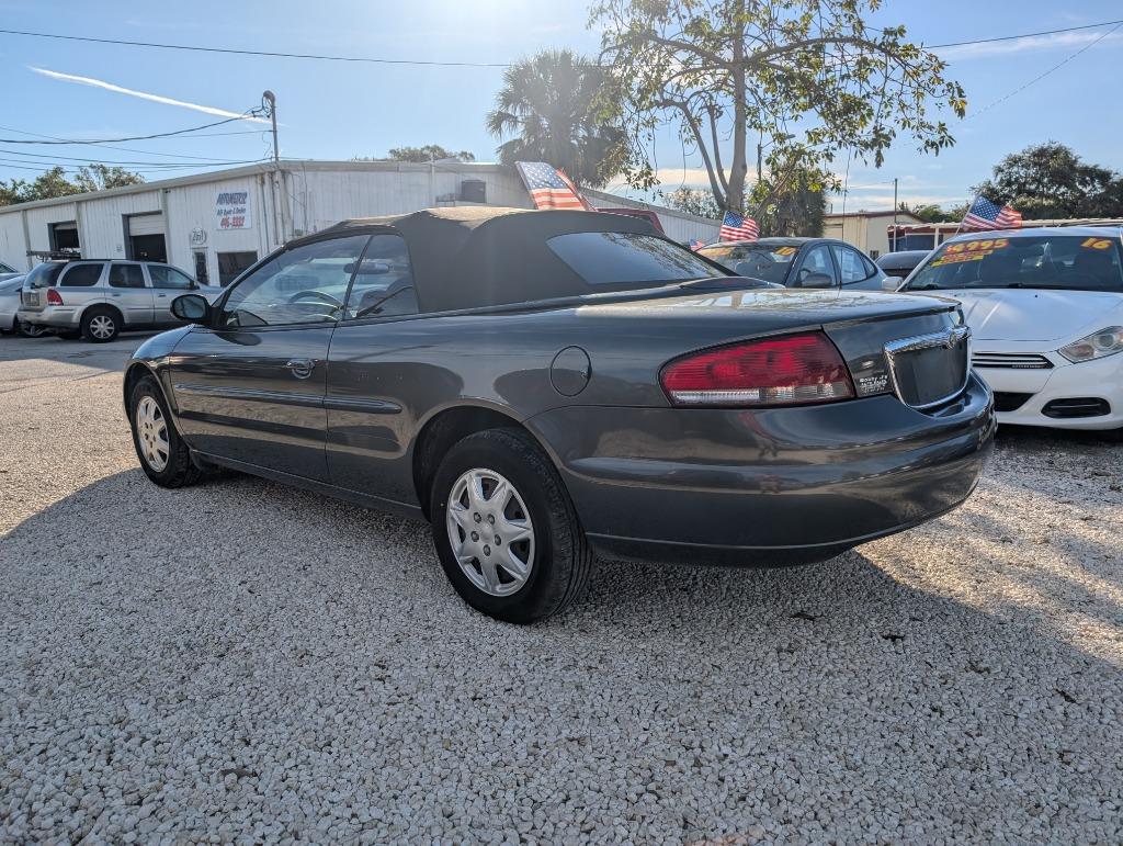 2005 Chrysler Sebring Base photo 5