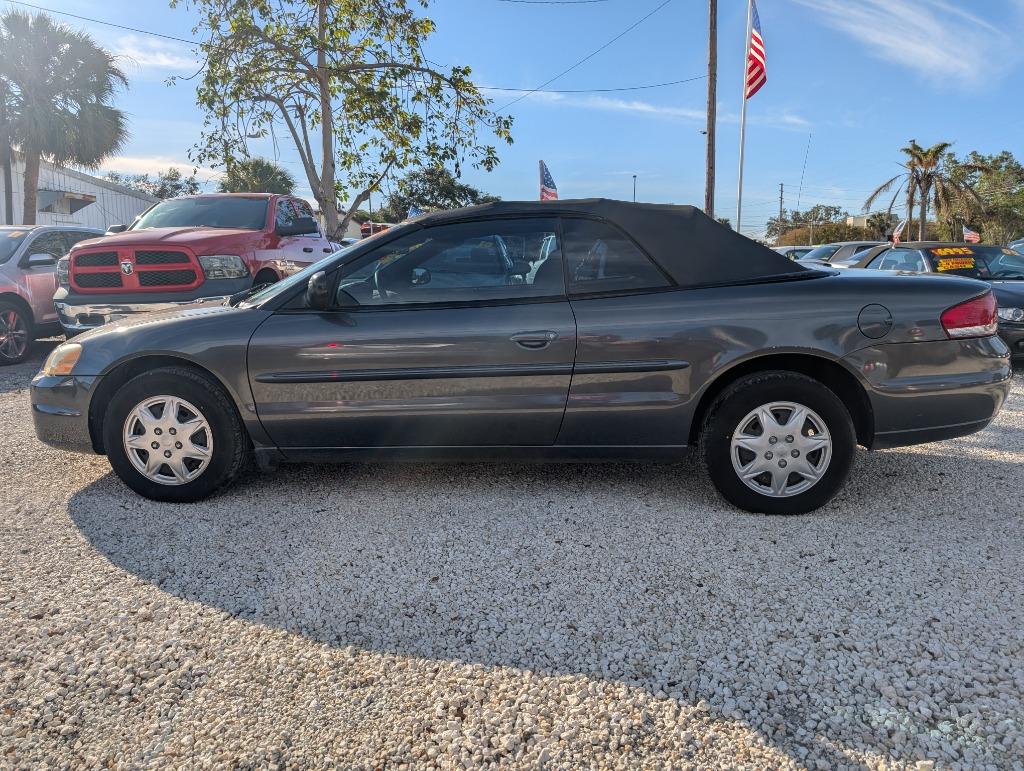 2005 Chrysler Sebring Base photo 4