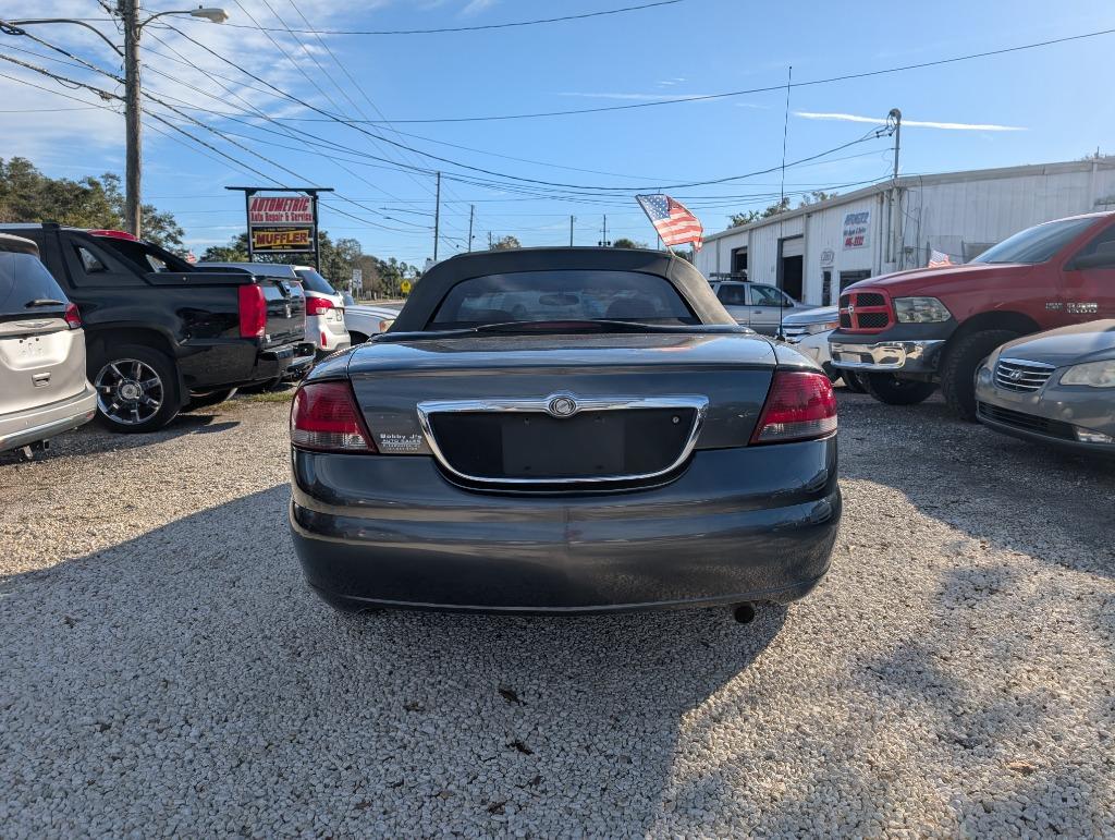 2005 Chrysler Sebring Base photo 6