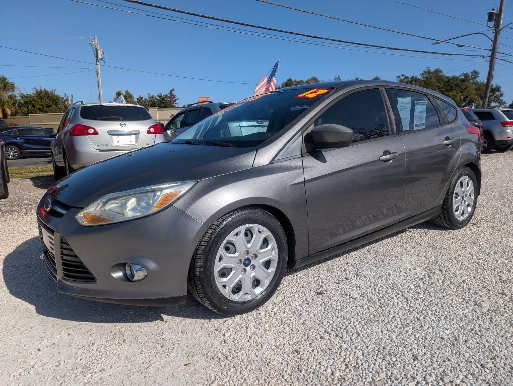 2012 Ford Focus SE's photo