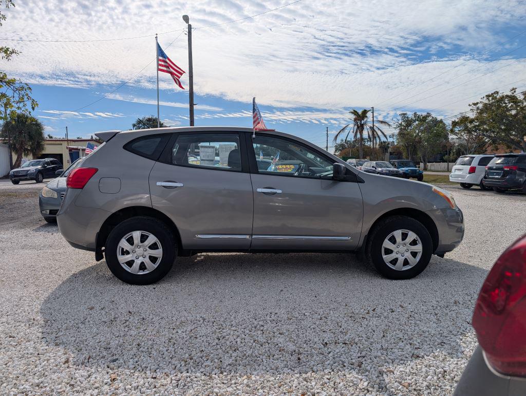 2013 Nissan Rogue S photo 4