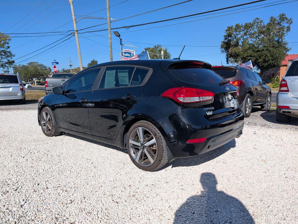 2017 Kia Forte5 LX photo 7