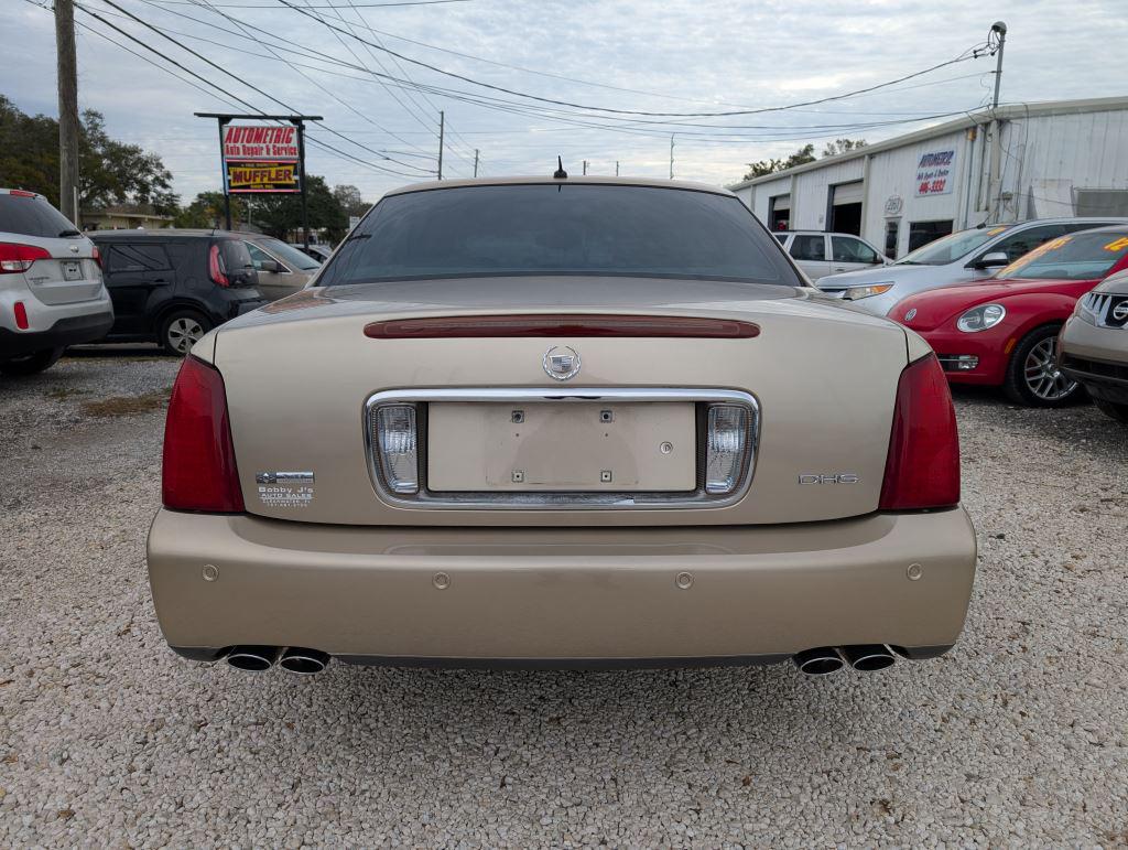 2005 Cadillac DeVille DHS photo 6