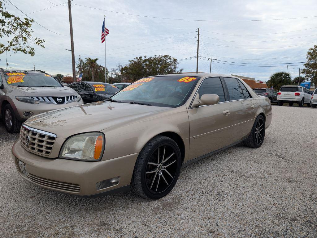 2005 Cadillac DeVille DHS photo 3