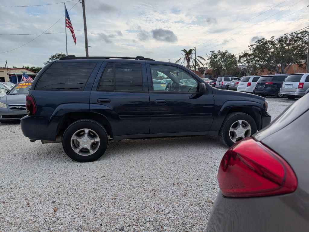 2008 Chevrolet TrailBlazer null photo 4