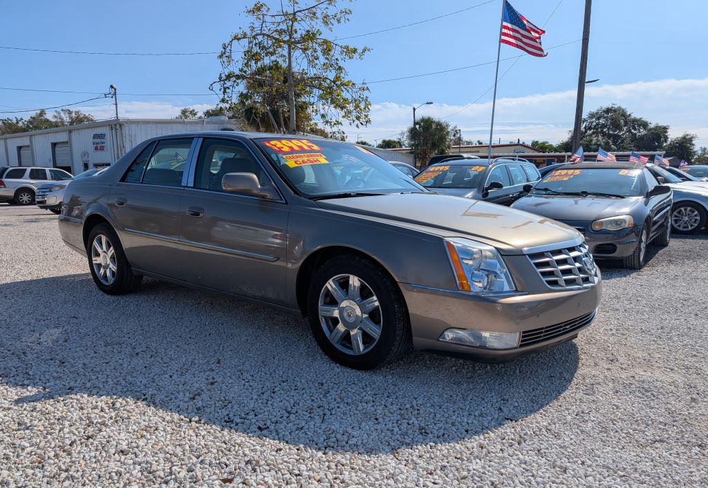 2007 Cadillac DTS null photo 3