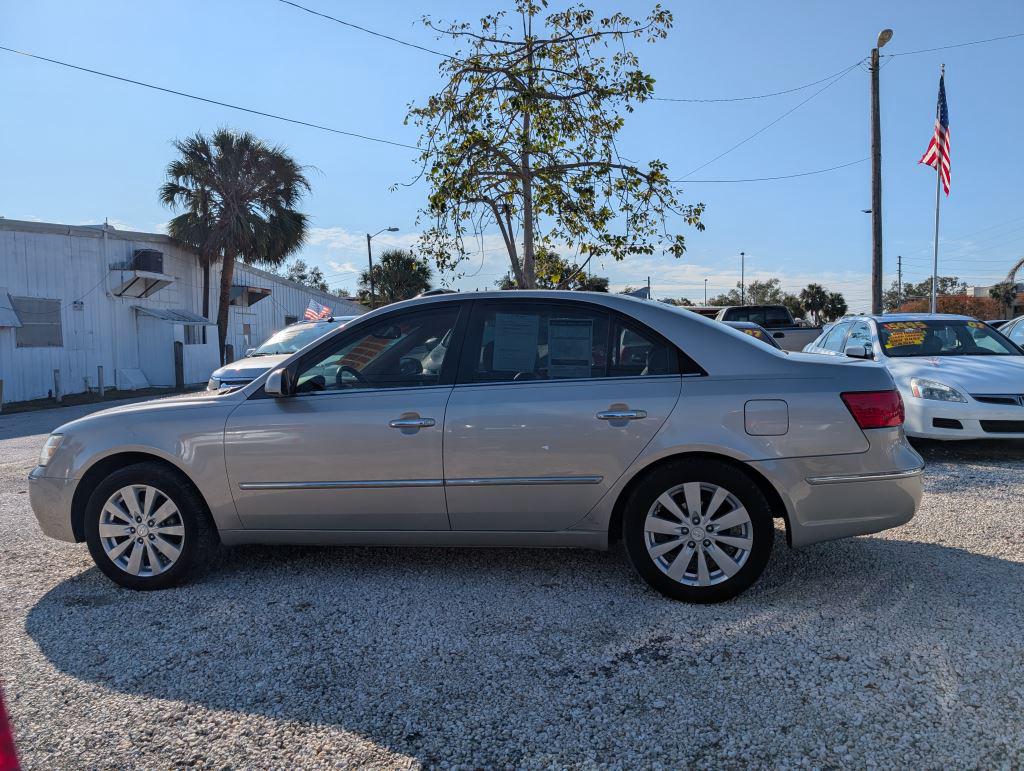 2009 Hyundai Sonata LIMITED photo 4