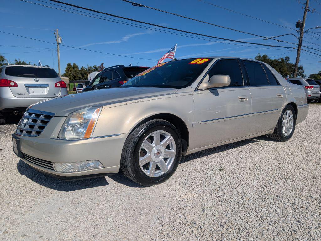 2008 Cadillac DTS's photo