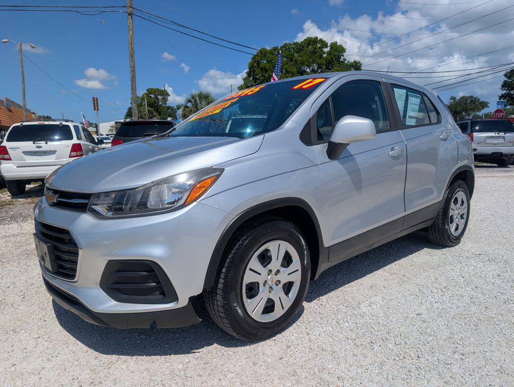 2017 Chevrolet Trax LS's photo