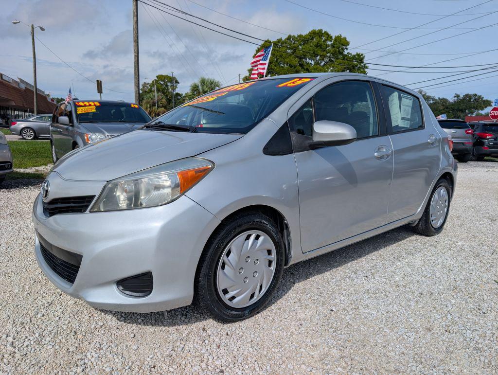 2013 Toyota Yaris LE